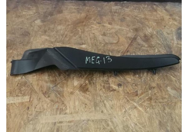 Планка під скло лобове ліва, накладка декоративна Renault Megane III, 668630006R